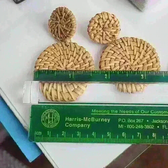 Summer fashion straw earrings tan color - Picture 7 of 9